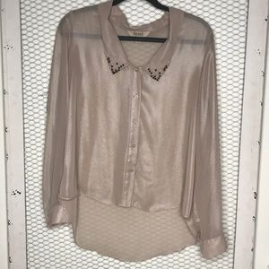Nude blouse with pearl details